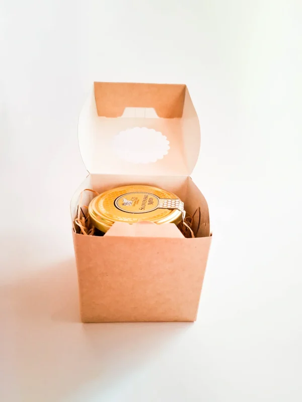 370g ekološkega kremnega medu v škatlici