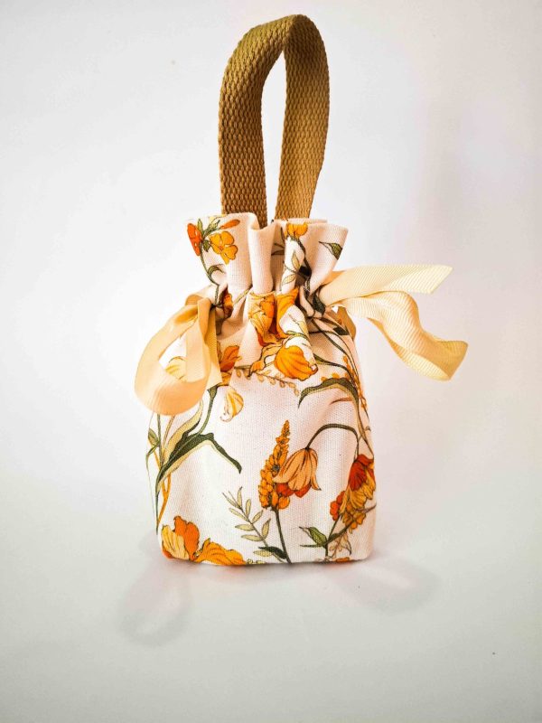 250g ekološkega medu po vaši izbiri v šampanjec embalaži