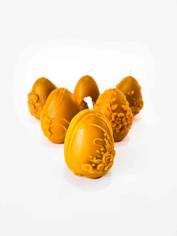 Sveča velikonočno jajce z rožicami